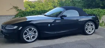 BMW Z4 2.0i Roadster 2009 — Cabriolet sportif, très peu kilométré, état impeccable — tableau de bord