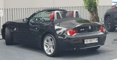 BMW Z4 2.0i Roadster 2009 — Cabriolet sportif, très peu kilométré, état impeccable — Miniature 8