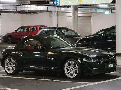 BMW Z4 2.0i Roadster 2009 — Cabriolet sportif, très peu kilométré, état impeccable — Miniature 20