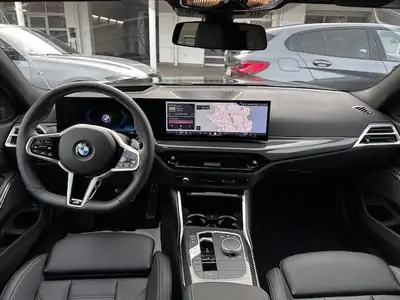 BMW 330d xDrive M Sport Pro 2024 — Diesel performant, très peu kilométré, équipement premium — intérieur