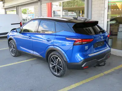 Nissan Qashqai 1.3 DIG-T MHEV Tekna+ — SUV Hybride 4x4, Edition 90 ans — tableau de bord