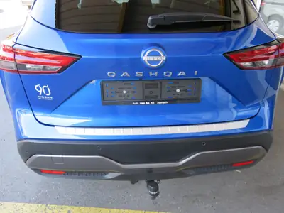 Nissan Qashqai 1.3 DIG-T MHEV Tekna+ — SUV Hybride 4x4, Edition 90 ans — Miniature 11