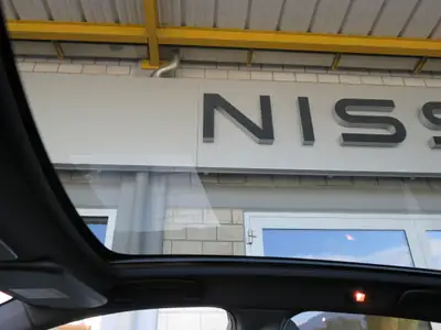 Nissan Qashqai 1.3 DIG-T MHEV Tekna+ — SUV Hybride 4x4, Edition 90 ans — Miniature 16