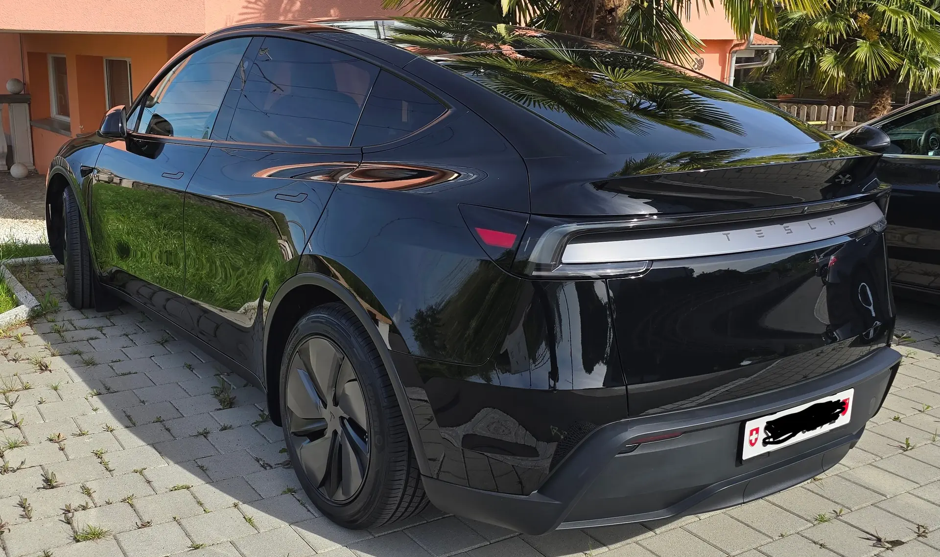 Tesla Model Y 2025 occasion Freienbach — 2