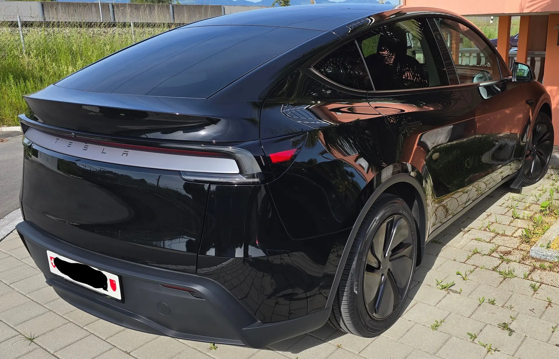 Tesla Model Y 2025 occasion Freienbach — 3