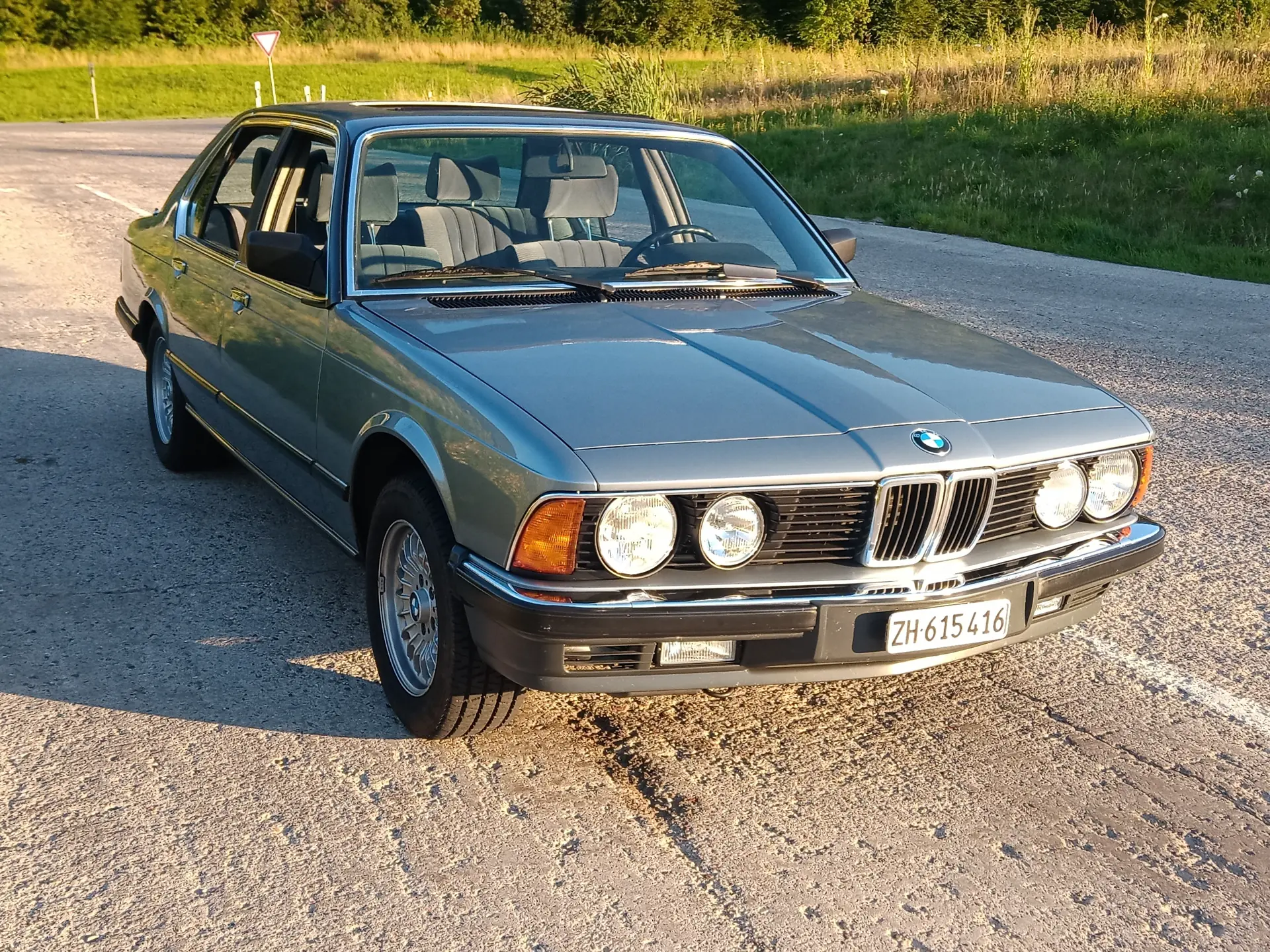 BMW 735 1986 occasion Weiach — 4