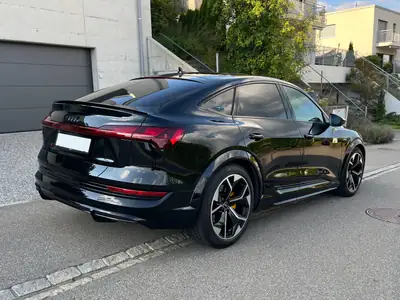 Audi e-tron S Sportback quattro — SUV électrique 503 ch, garantie usine active — dashboard