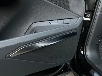 Audi e-tron S Sportback quattro — SUV électrique 503 ch, garantie usine active — Thumbnail 13
