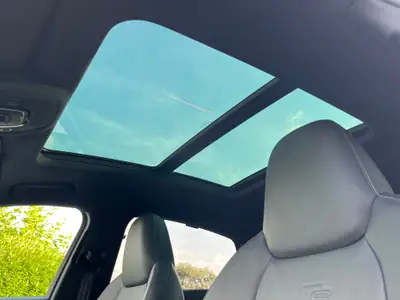 Audi e-tron S Sportback quattro — SUV électrique 503 ch, garantie usine active — Thumbnail 14