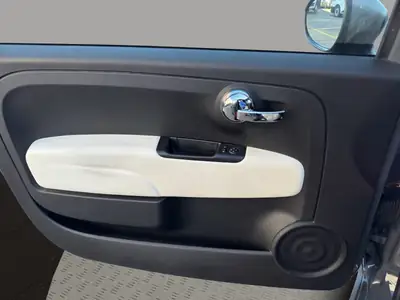 Fiat 500 0.9 TwinAir S — L'icône urbaine économe et bien équipée — Thumbnail 12