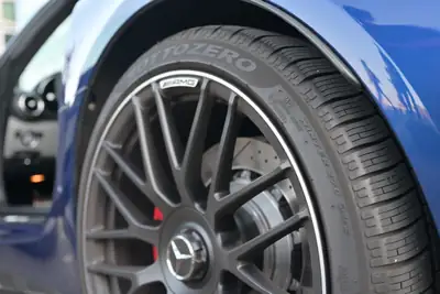 Mercedes-AMG GT C — Coupé sport 558 ch, très faible kilométrage — Miniatur 7