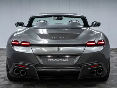 Ferrari Roma Spider 3.9 V8 — Cabriolet italien haute performance, 6000 km seulement — Miniature 8