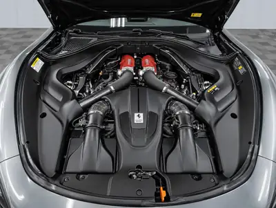 Ferrari Roma Spider 3.9 V8 — Cabriolet italien haute performance, 6000 km seulement — Miniature 14