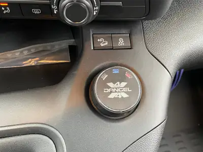 Peugeot Partner Pro DANGEL 4×4 — Utilitaire tout-terrain diesel, 5000 km seulement — Miniatur 12