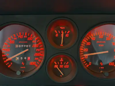 Ferrari 348 TS 1992 — Cabriolet légendaire, moteur V8 atmosphérique, statut de véhicule ancien jusqu'en 2028 — Miniatura 10