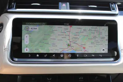 Land Rover Range Rover Velar D 300 First Edition — Diesel premium, toit ouvrant et caméra 360° — Miniature 21