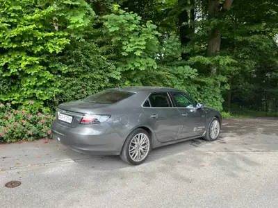 SAAB 9-5 2.0T Vector XWD — Berline suédoise à transmission intégrale — interni