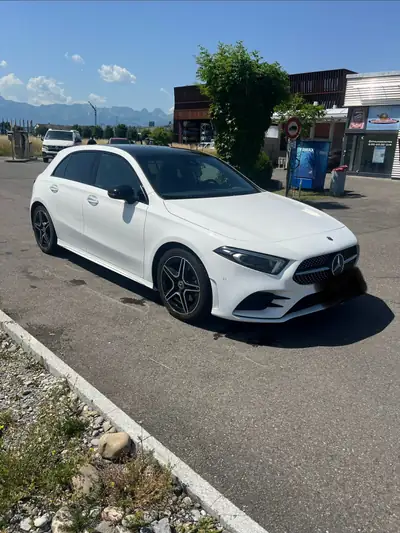 Mercedes-Benz Classe A 200 AMG Line — Citadine dynamique, moteur 1.3L turbo, 36 000 km seulement — Außenansicht