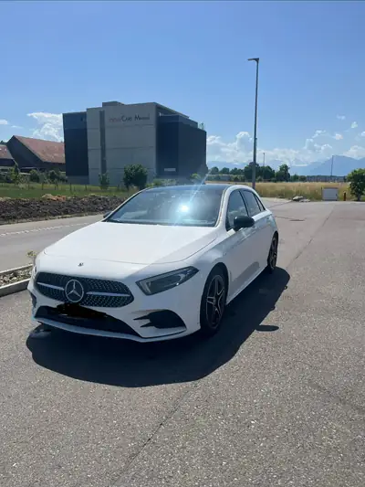 Mercedes-Benz Classe A 200 AMG Line — Citadine dynamique, moteur 1.3L turbo, 36 000 km seulement — Seitenansicht