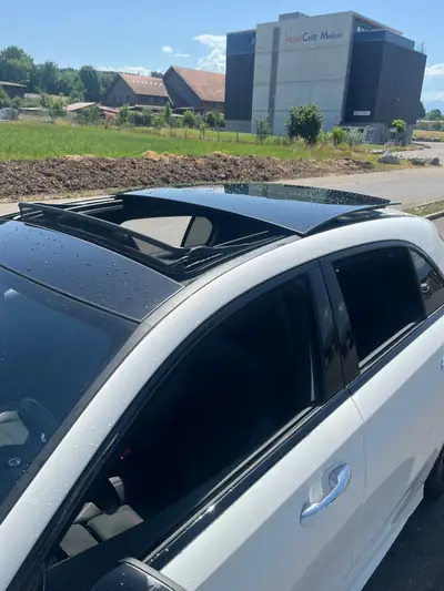 Mercedes-Benz Classe A 200 AMG Line — Citadine dynamique, moteur 1.3L turbo, 36 000 km seulement — Armaturenbrett