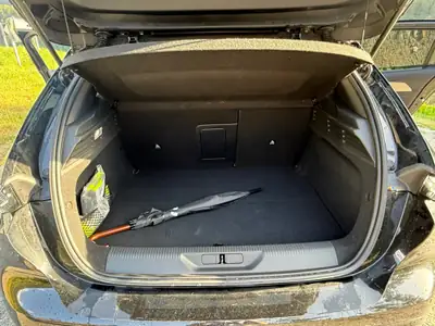 Peugeot 308 1.6 PHEV 225 — Hybride rechargeable, 60 km d'autonomie électrique — Thumbnail 9
