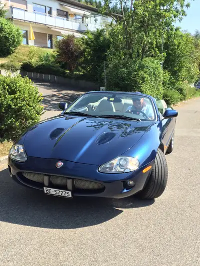Jaguar XK XKR 4.0 S/C — Cabriolet sportif surcompressé, 320 ch et seulement 92 000 km — Außenansicht
