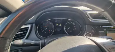 Nissan X-Trail 1.6 DCI — SUV 7 places robuste, consommation maîtrisée — tableau de bord