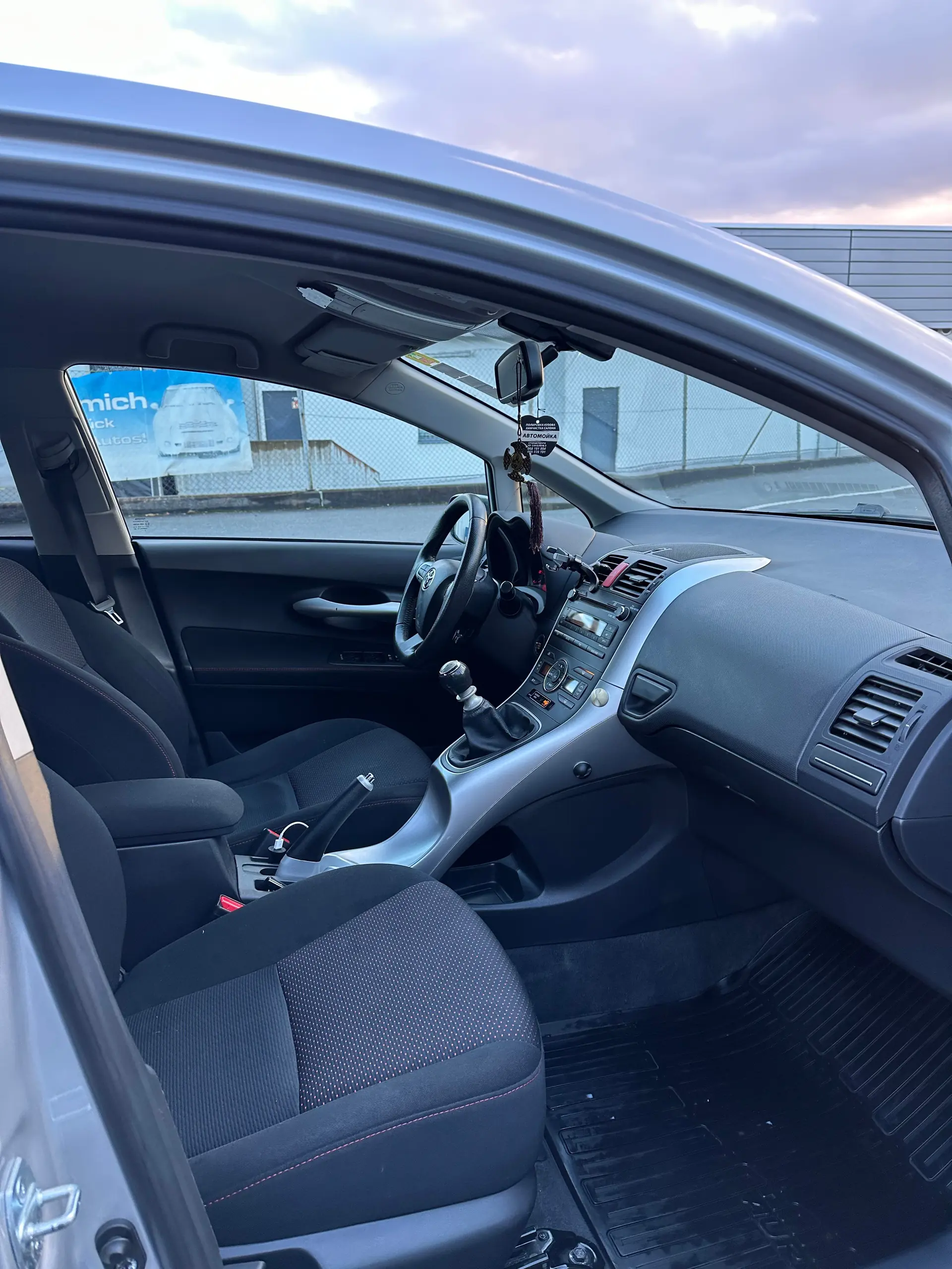 Toyota Auris 2011 occasion Schindellegi — 3
