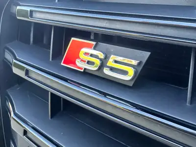 Audi S5 Coupé 3.0 TFSI Quattro — Performance 333 ch, kilométrage très faible, quasi neuf — interni