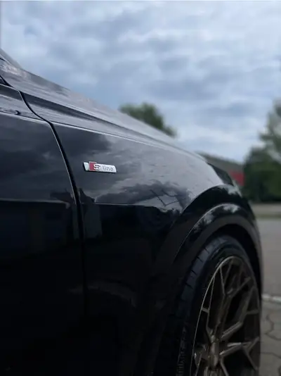 Audi Q8 50 TDI quattro — SUV premium diesel, 245 000 km, sans sinistre — cruscotto