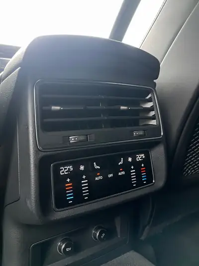 Audi Q8 50 TDI quattro — SUV premium diesel, 245 000 km, sans sinistre — Miniatura 13