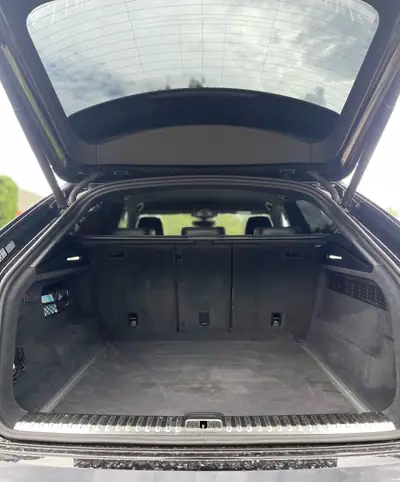 Audi Q8 50 TDI quattro — SUV premium diesel, 245 000 km, sans sinistre — Miniatura 15