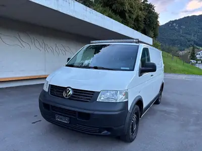 VW T5 2.5 TDI 4MOTION — Utilitaire polyvalent 4x4, entretien complet récent — vista esterna