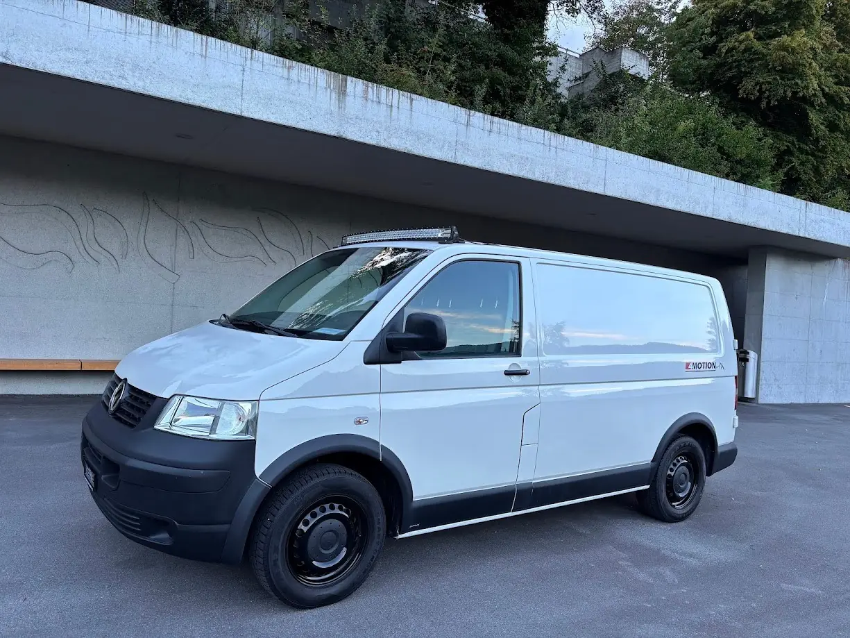 Volkswagen T5 2008 occasion Brunnen — 3