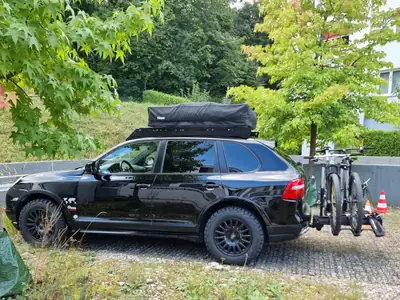 Porsche Cayenne GTS Tiptronic — SUV sportif 405 ch, sans sinistre — exterior view