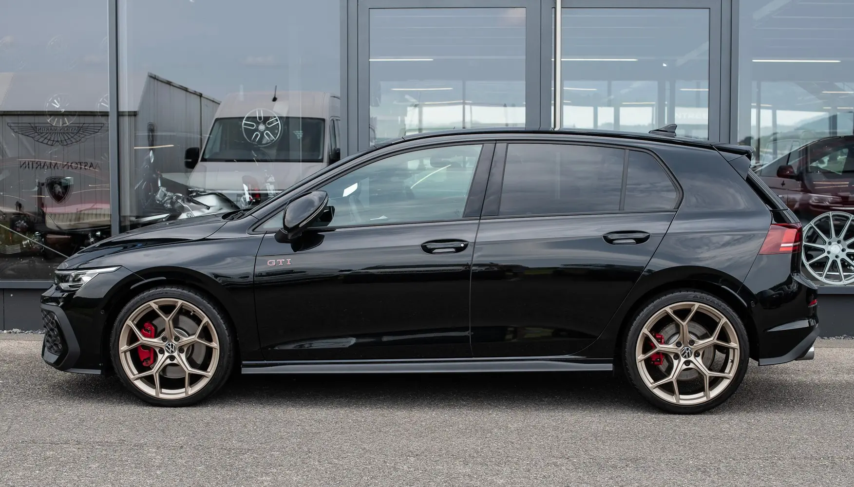 Volkswagen Golf 2024 occasion Bassecourt — 1