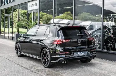 VW Golf 2.0 TSI GTI DSG Black Style Edition — Sportivité et élégance, 16 942 km seulement — Thumbnail 7