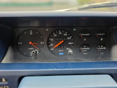 Nissan Patrol 4WD Hardtop 1981 — Légende tout-terrain, kilométrage préservé — Miniature 10