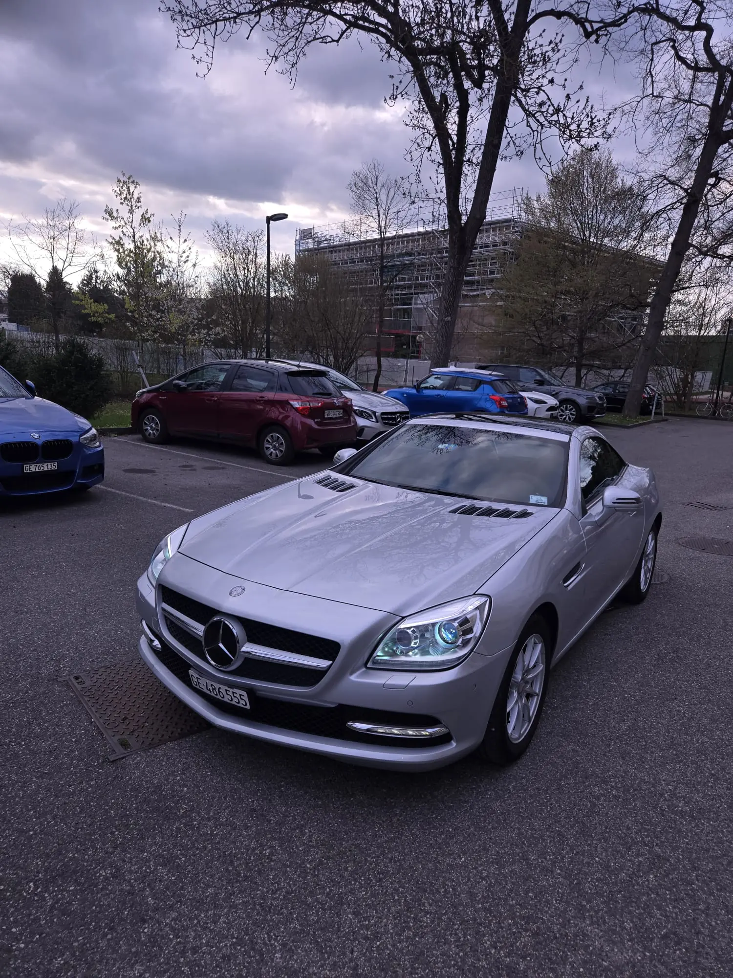 Mercedes-Benz SLK 200 — Cabriolet sportif, toit panoramique, 49000 km seulement — vista esterna