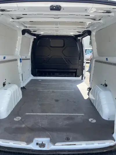 Ford Transit Custom Van 320 L2H1 — Utilitaire diesel fiable, 70 000 km seulement — vista posteriore