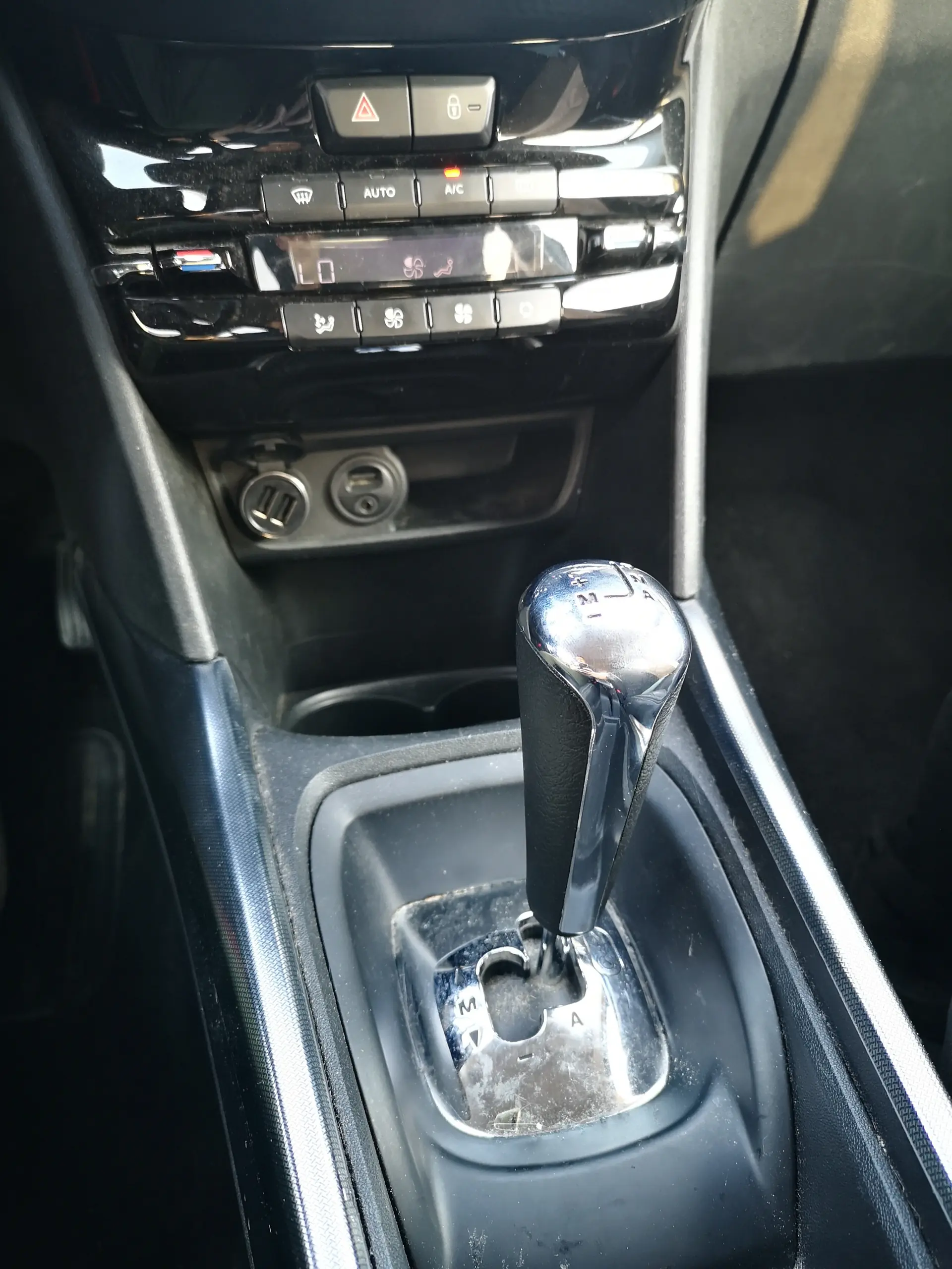 Peugeot 2008 2014 occasion Nyon — 5