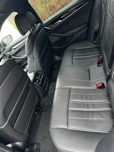 BMW 530d xDrive Touring — Monospace diesel puissant, 155'000 km, traction intégrale — detail