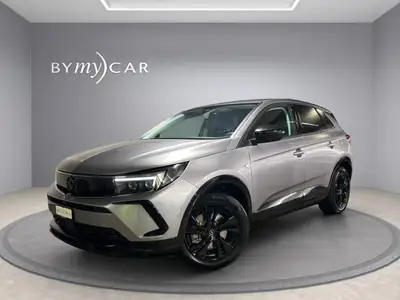 Opel Grandland 1.6 Hybrid — SUV polyvalent hybride, très bas kilométrage — Außenansicht