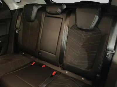 Opel Grandland 1.6 Hybrid — SUV polyvalent hybride, très bas kilométrage — Miniatur 9