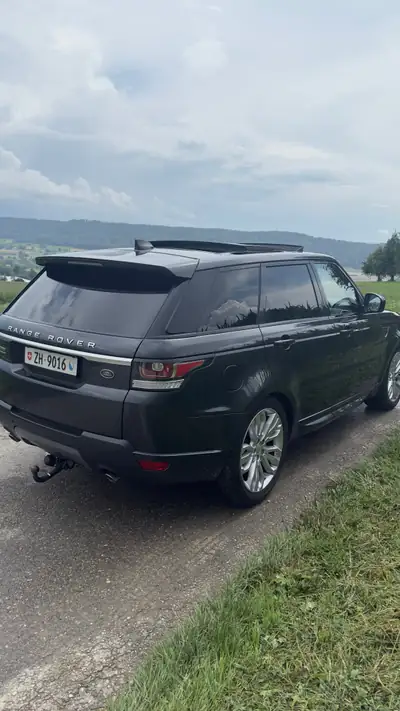 Range Rover Sport 3.0 TDV6 HSE — SUV premium diesel, 123'000 km, sans accident — Seitenansicht