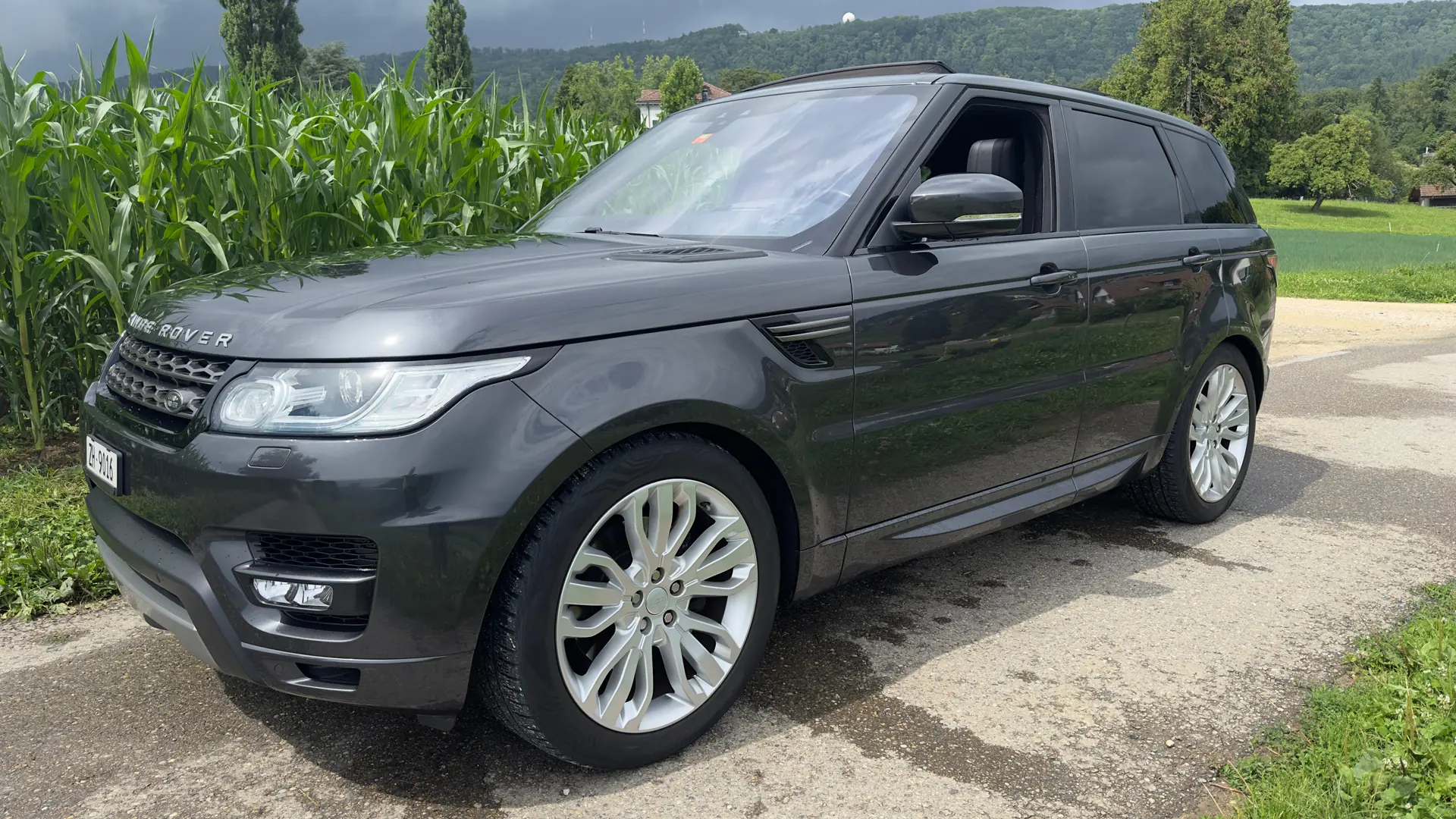 Range Rover Sport 3.0 TDV6 HSE — SUV premium diesel, 123'000 km, sans accident — Außenansicht