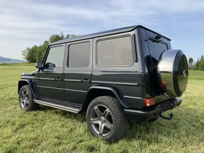 Mercedes-Benz G 500 — L'authentique SUV premium noir Designo, entretien certifié — arrière