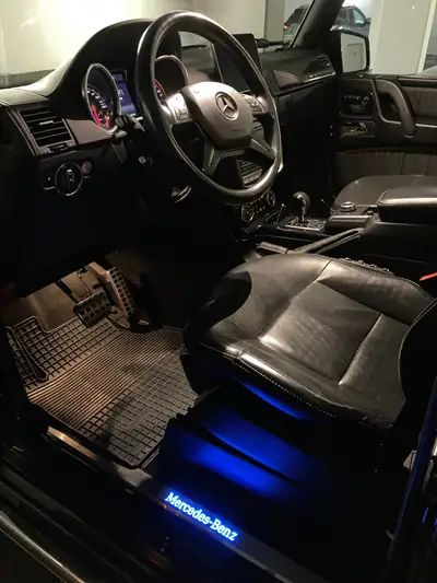 Mercedes-Benz G 500 — L'authentique SUV premium noir Designo, entretien certifié — Miniature 8