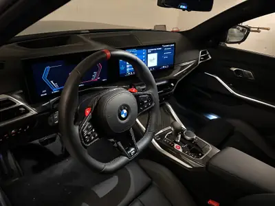 BMW M3 Competition M xDrive 2024 — Berline haute performance, quasi neuve à bas kilométrage — tableau de bord