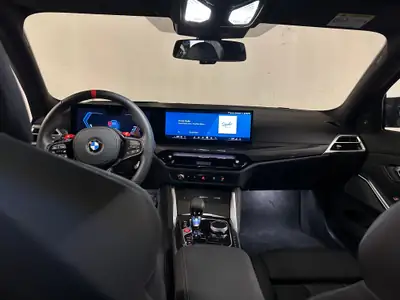 BMW M3 Competition M xDrive 2024 — Berline haute performance, quasi neuve à bas kilométrage — Miniature 8